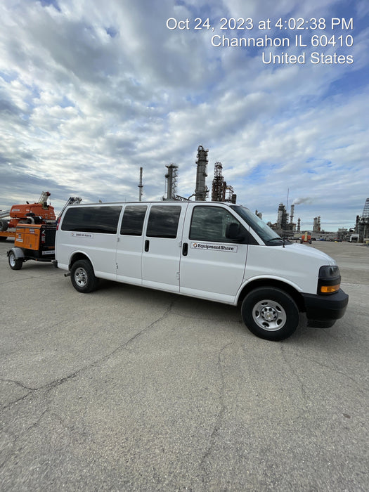 2023 CHEVROLET Express Van - Rental