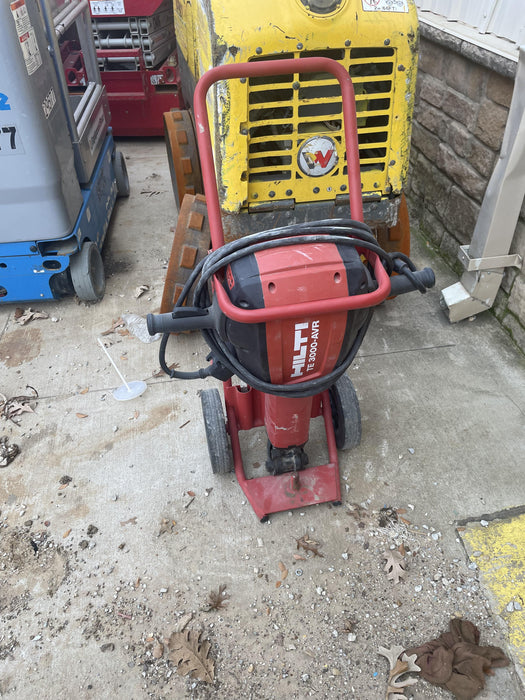 2020 HILTI TE 3000-AVR