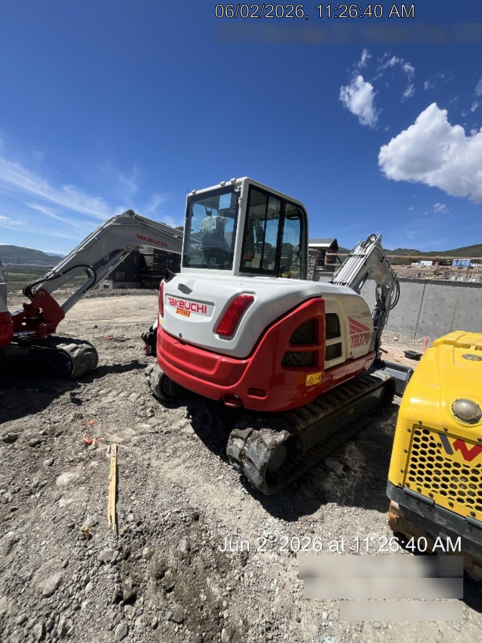 2023 TAKEUCHI TB370CR