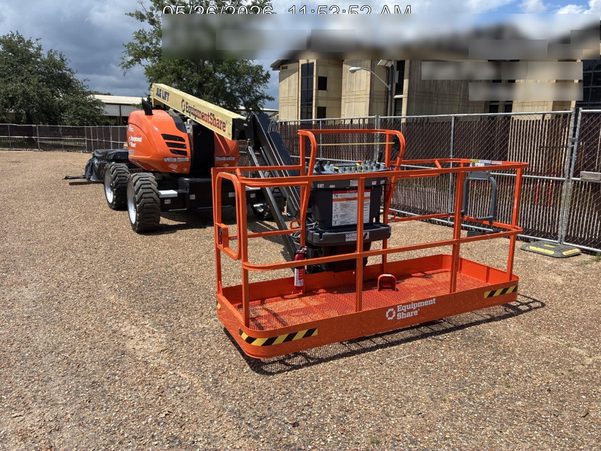 2026 JLG 600AJ