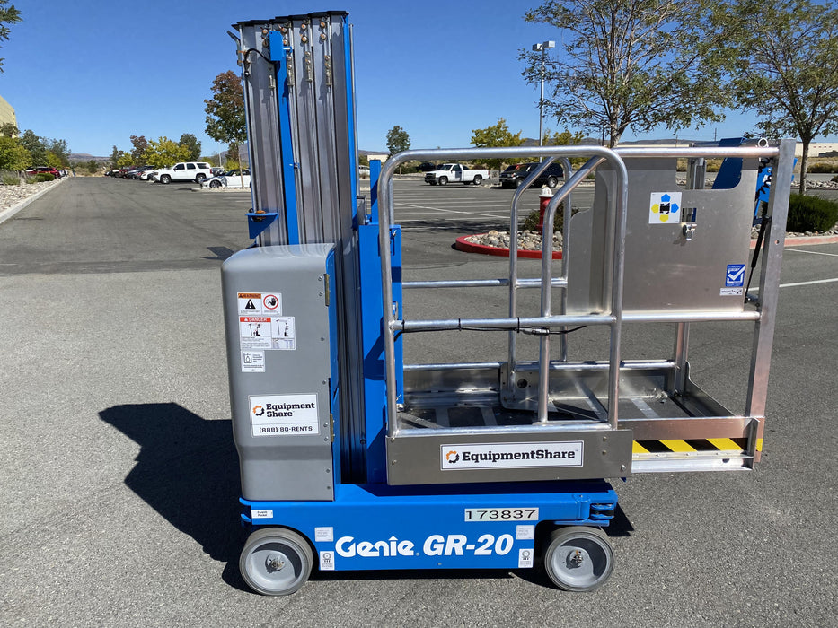 2021 GENIE GR-20