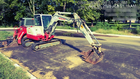 2023 TAKEUCHI TB250-2CR