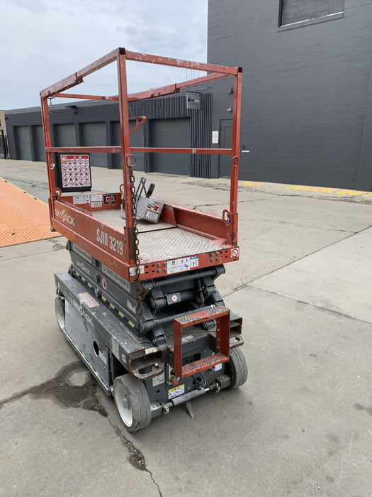 2016 Skyjack SJIII-3219 Standard Rental Specs