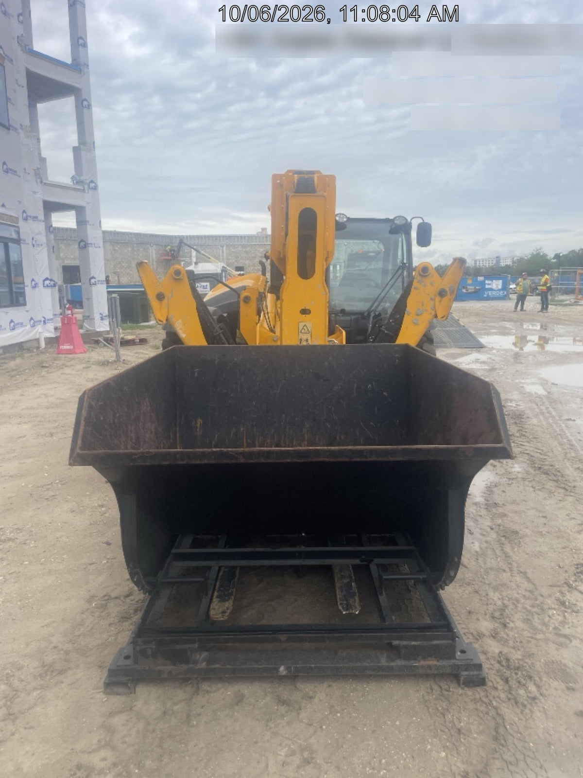 2025 STAR INDUSTRIES M-1820 - Self-Dump Hopper
