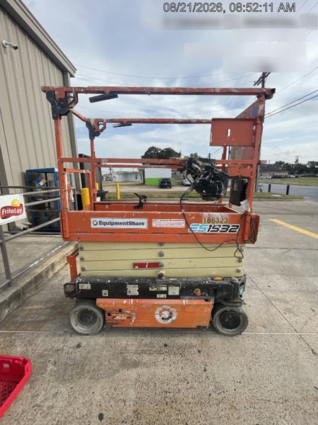 2021 JLG ES1932