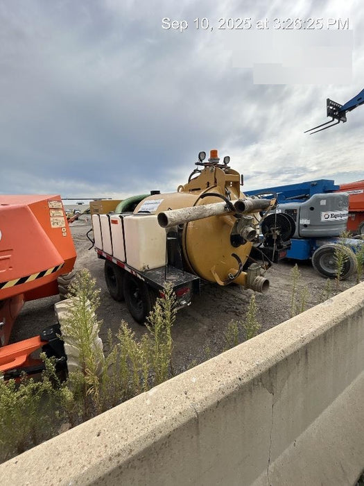 2023 Vac-Tron LP573XDT T4 Koehler Diesel Engine, 500 Gallon Debris Tank, x2 100 Gallon Water Tanks