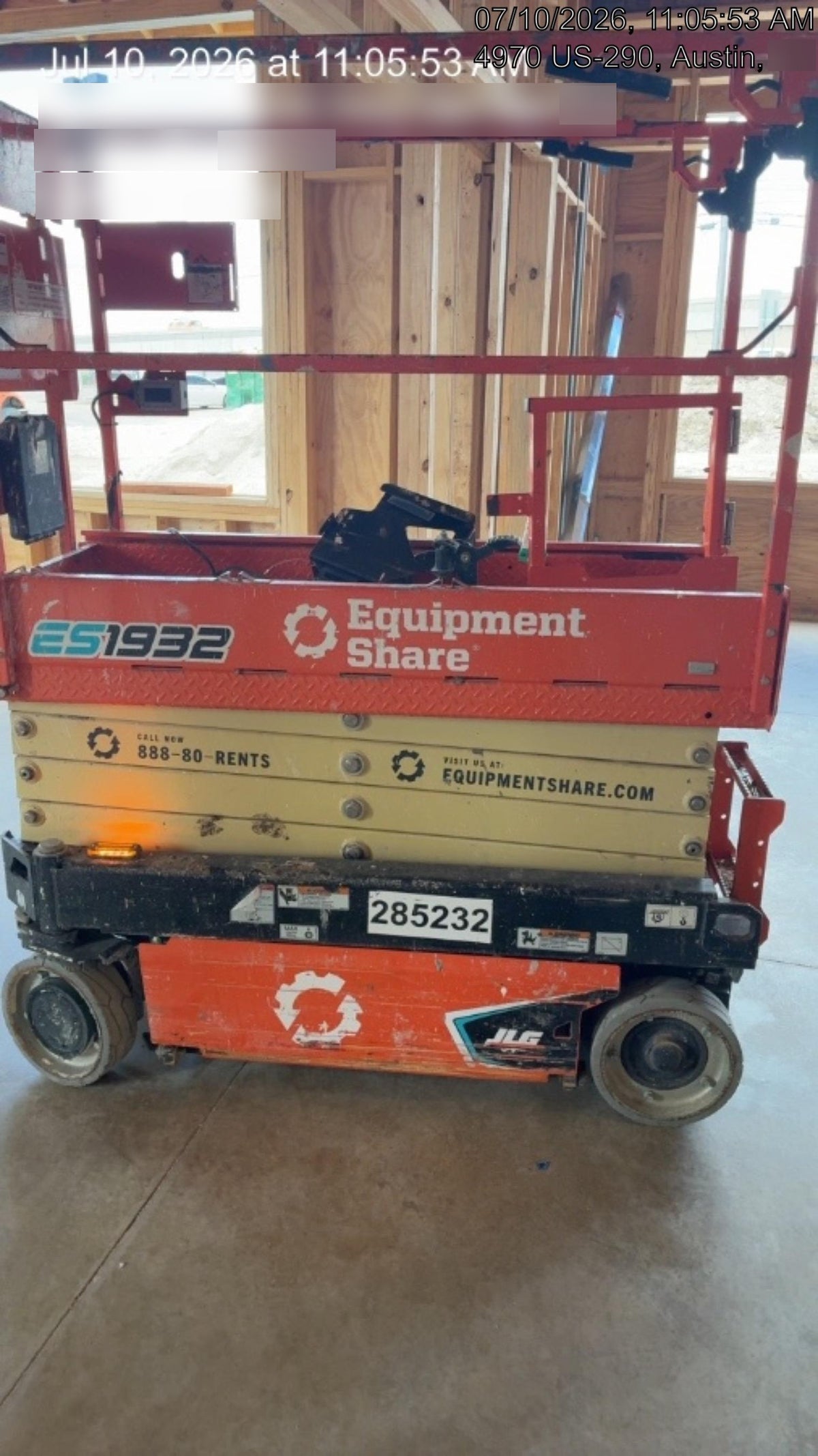 2022 JLG ES1932