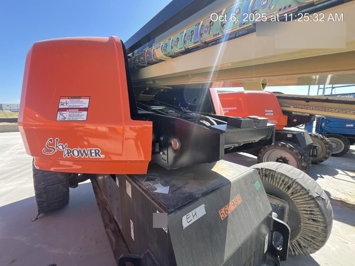2025 JLG 660SJ