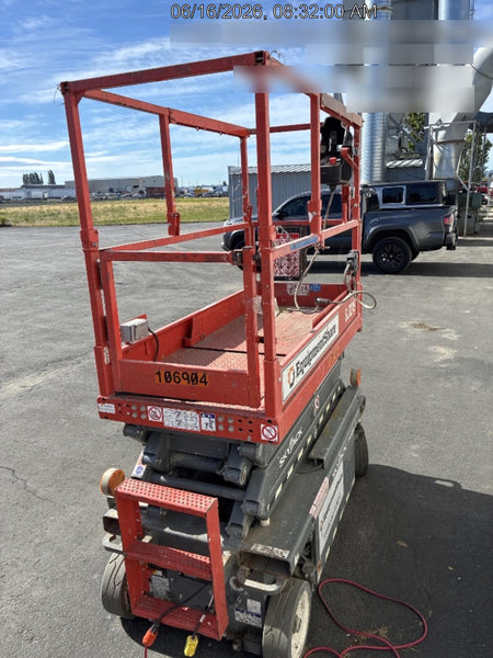 2020 Skyjack SJIII-3219 Solid NM Tires, Half height spring hinged entry gate, Dual Beacons, 800W Inverter