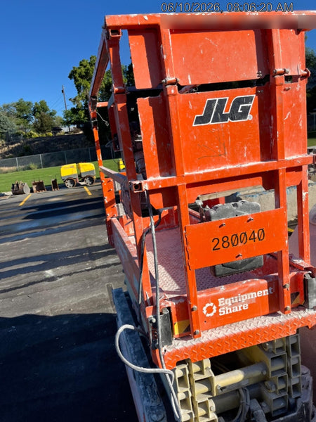 2022 JLG ES1932