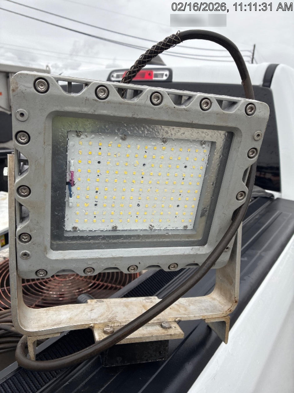 2024 WORKSITE LIGHTING RREXM-60W-M-M