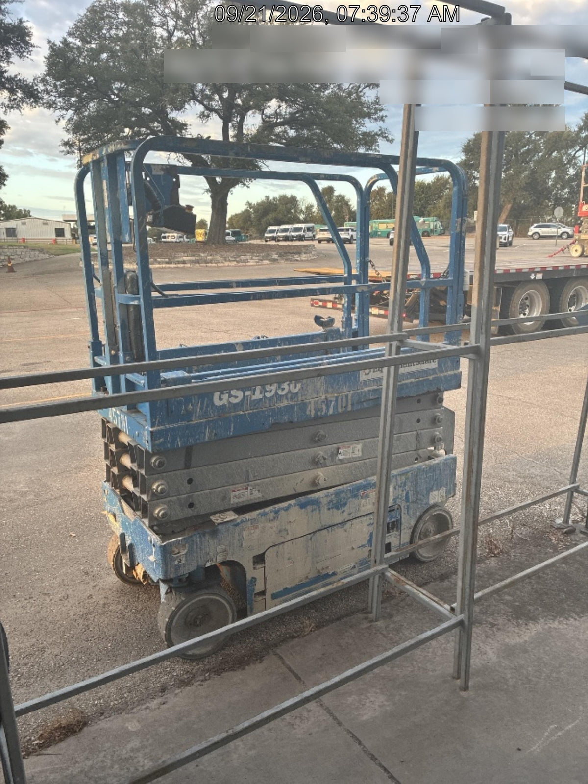 2019 Genie GS-1930 Fixed rails with chain Entry