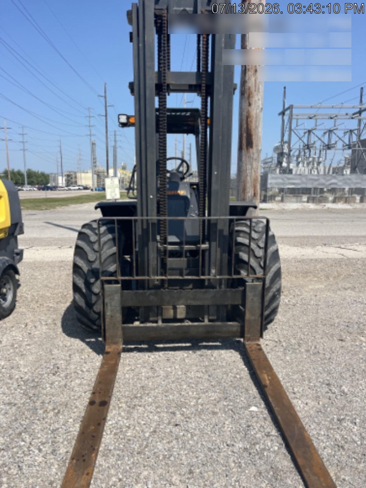 2023 CASE 588H