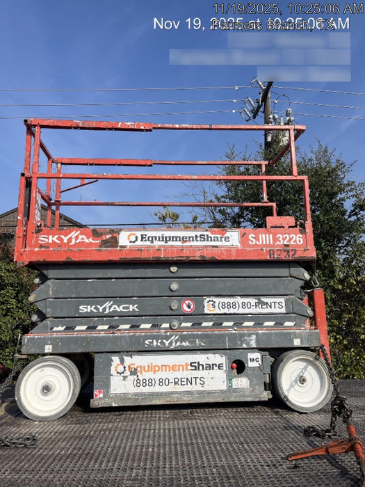 2018 Skyjack SJIII-3226 Skyjack SJIII3226 Scissor Lift w/Trojan Batteries