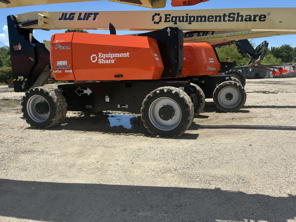 2026 JLG 800AJ