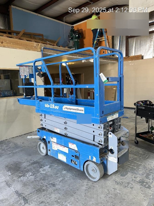 2020 Genie GS-1930 Solid Non Marking Tires, Beacon, Folding rails with half height swing gate