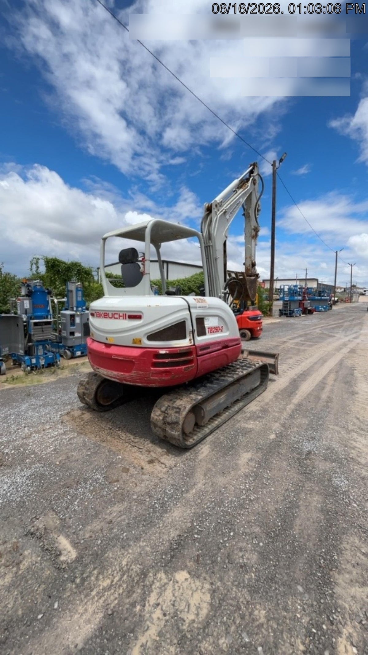 2021 TAKEUCHI TB250-2