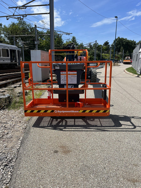 2023 JLG EC600SJ