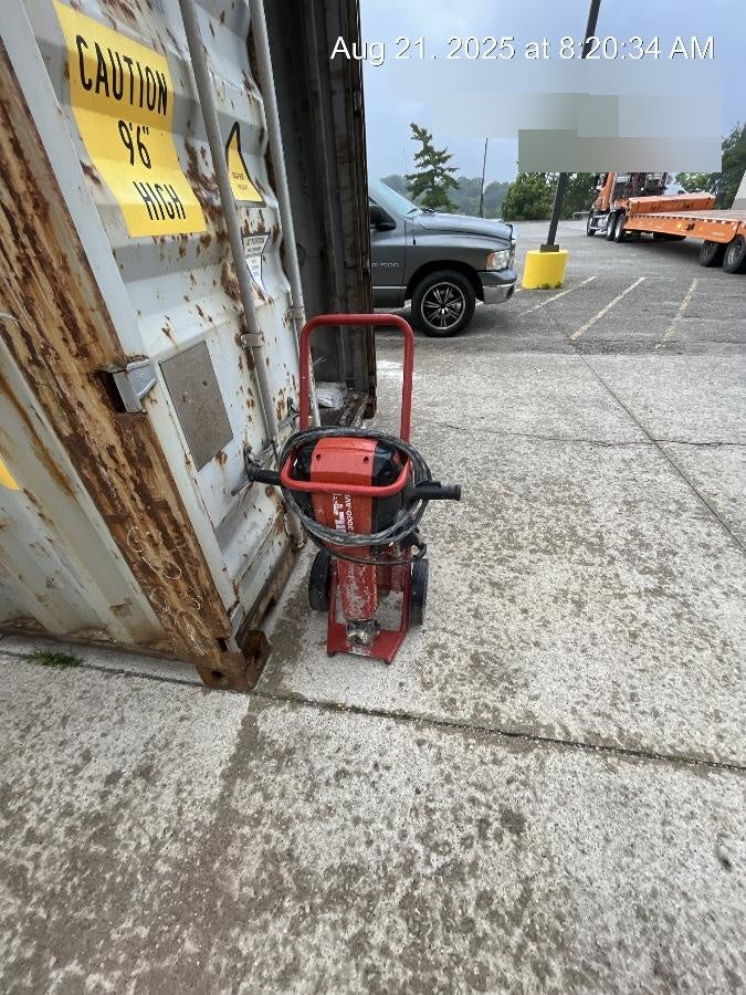 2020 HILTI TE 3000-AVR
