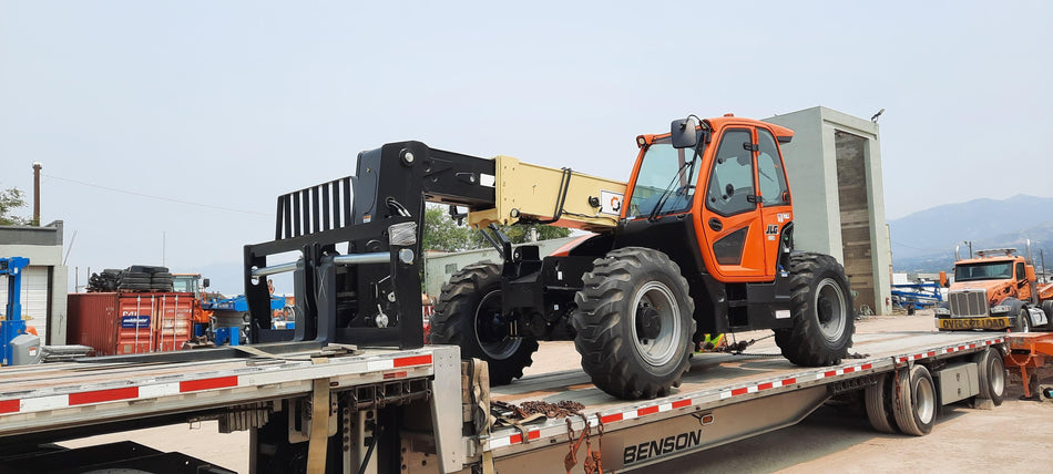 2021 JLG 1732