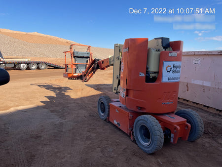 2020 JLG E300AJP