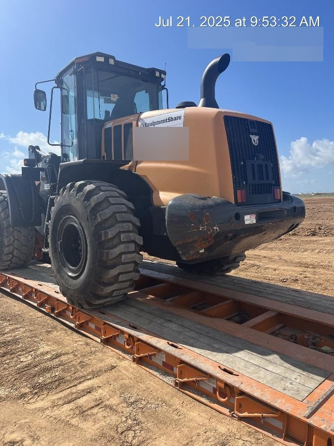 2023 CASE 821G