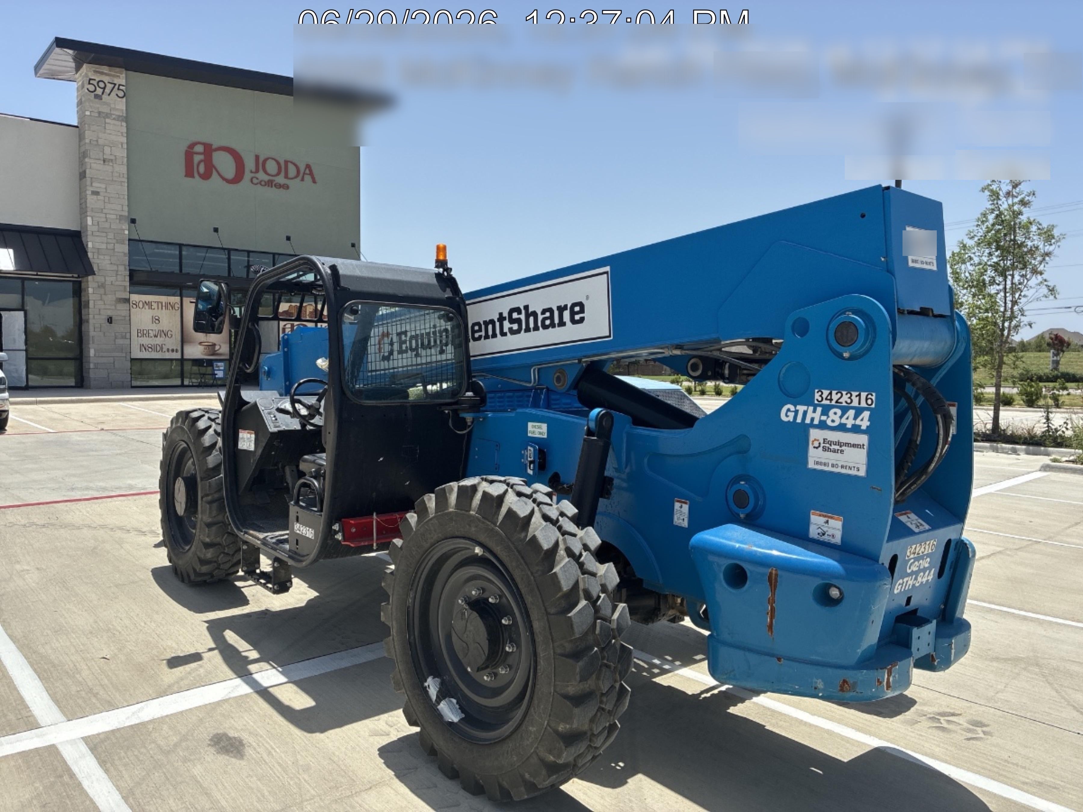 2023 GENIE GTH-844