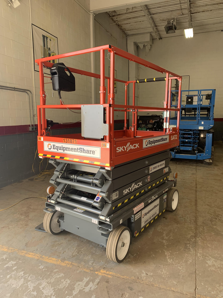 2021 SKYJACK SJ4732