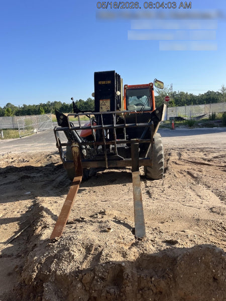 2023 JLG 1075