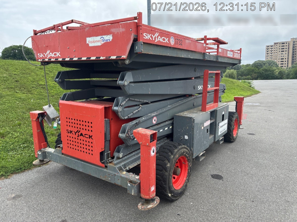 2016 SKYJACK SJ9250 RT