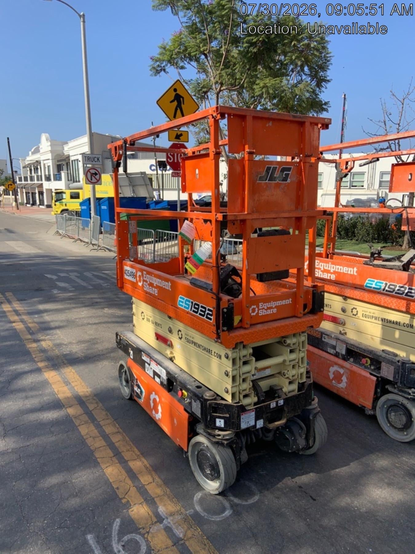 2022 JLG ES1932