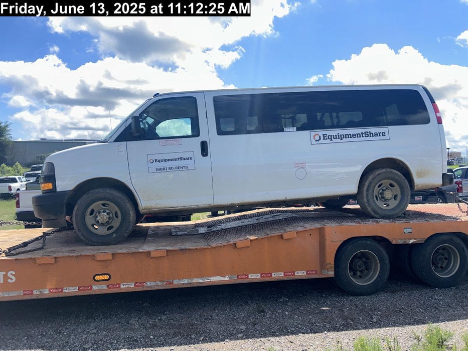 2023 CHEVROLET Express Van - Rental
