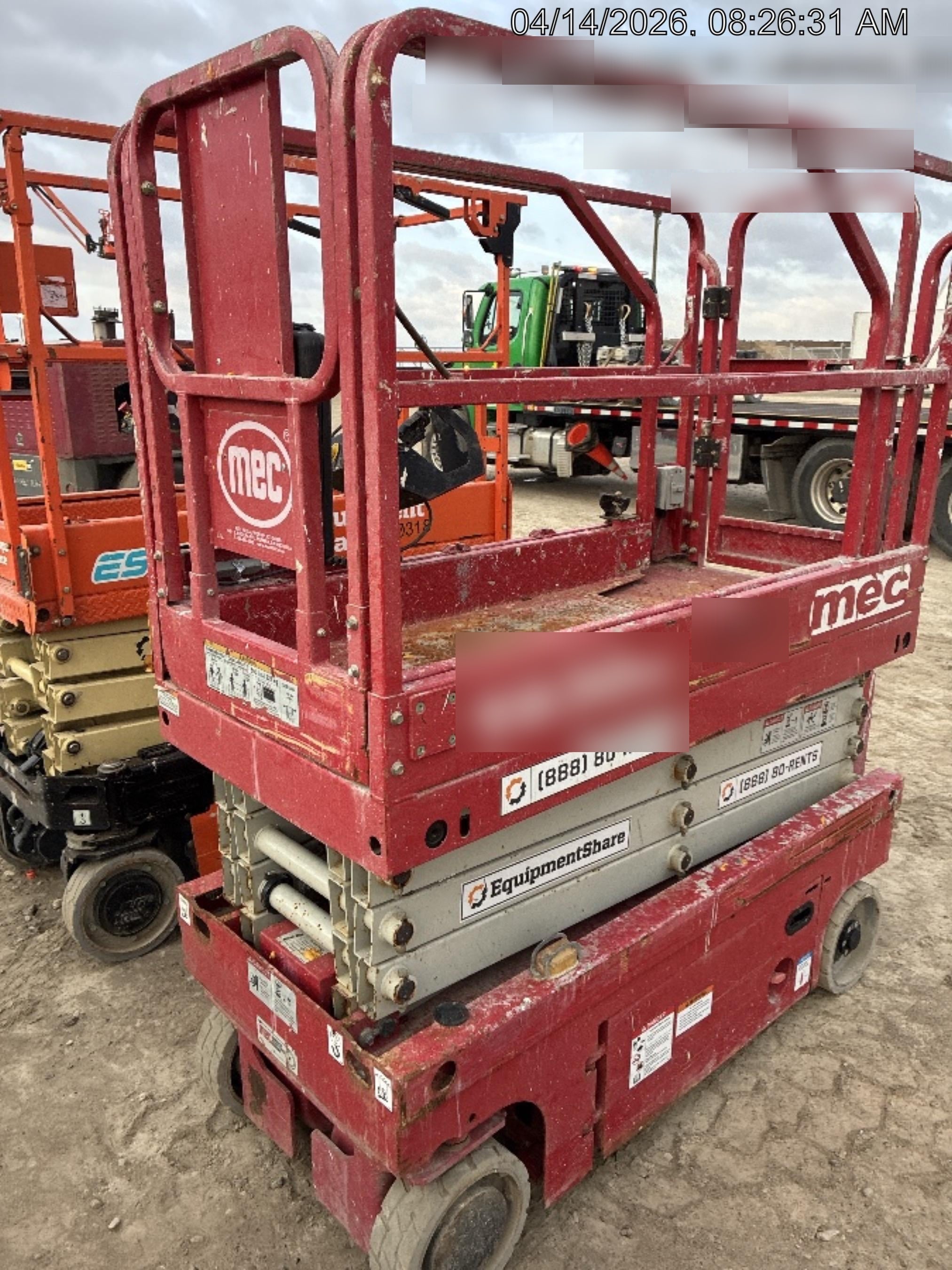 2022 JLG ES1932