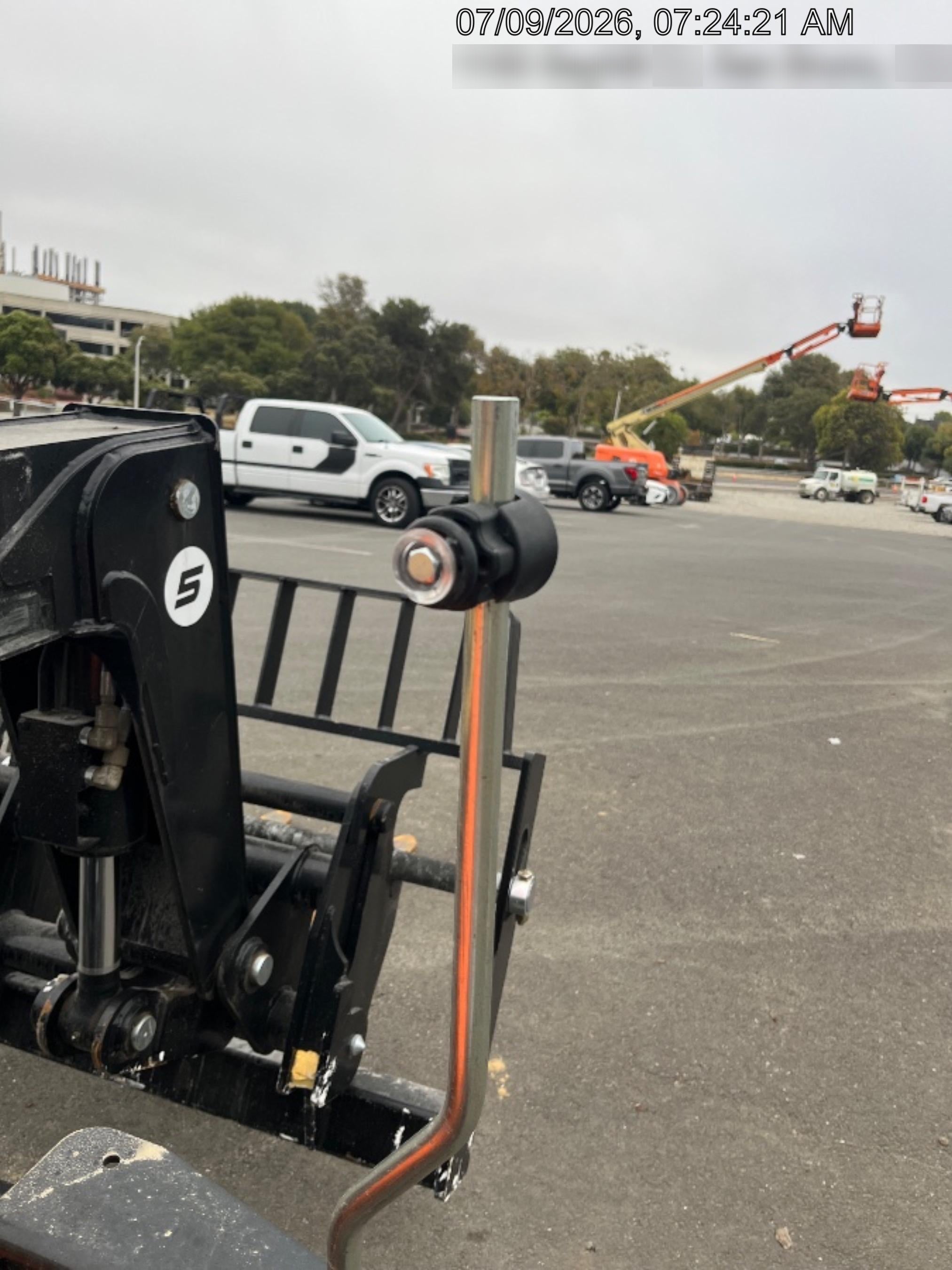 2025 JLG 519