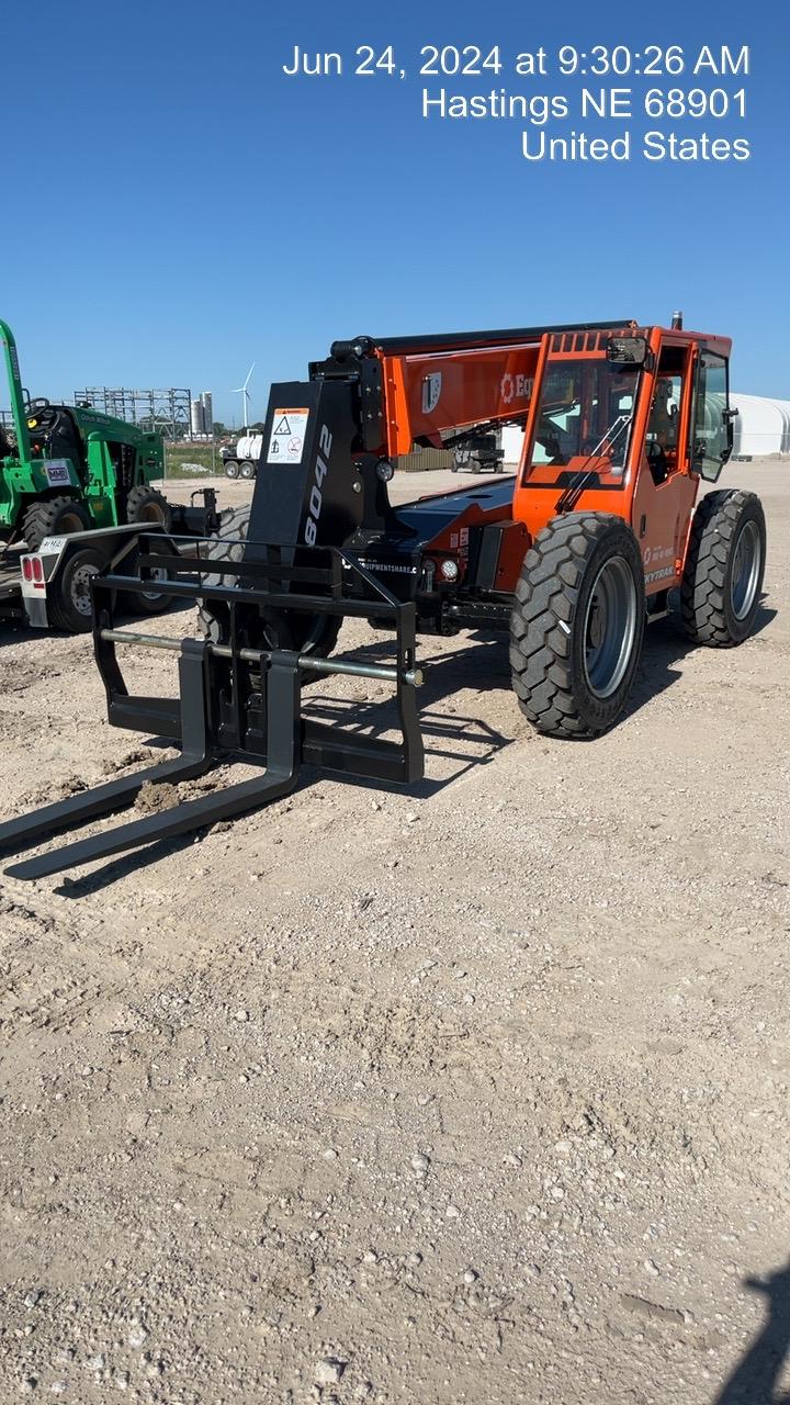 2024 SKYTRAK 8042