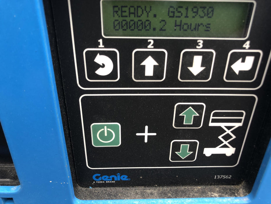 2019 Genie GS-1930 Fixed Rails with Chain Entry