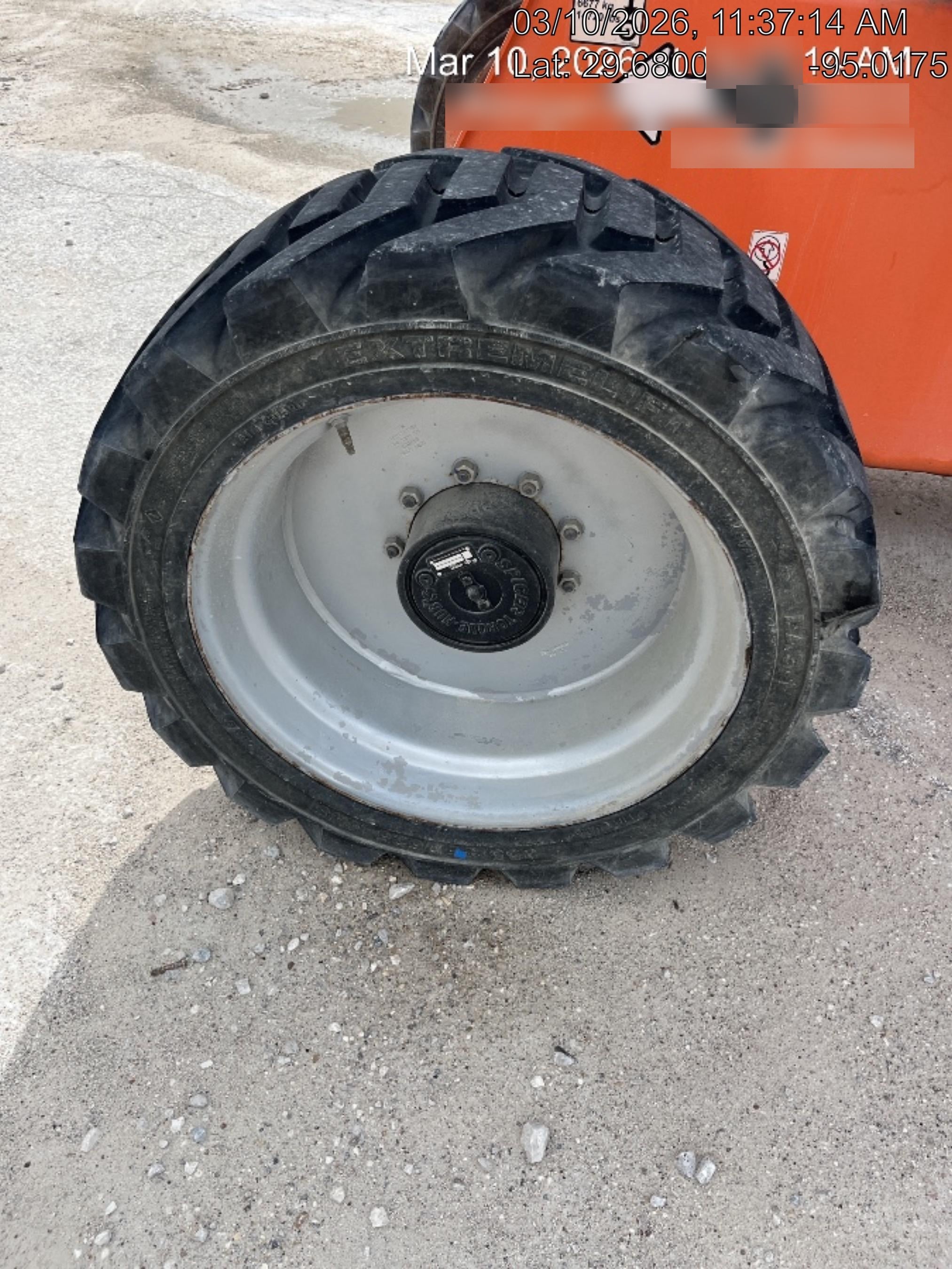 2023 JLG 660SJ