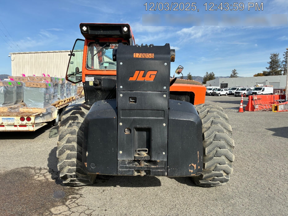 2021 JLG 1732