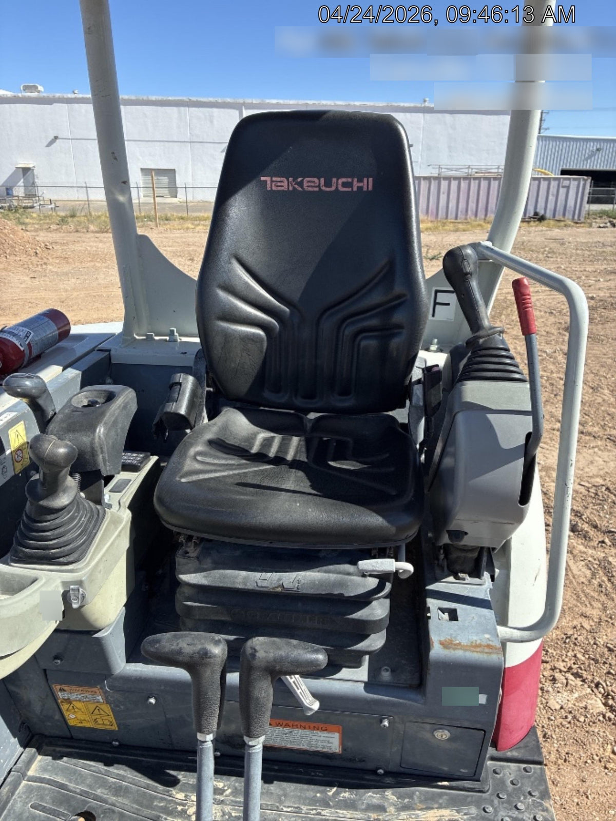 2022 TAKEUCHI TB235-2R