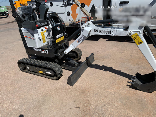 2021 BOBCAT E10