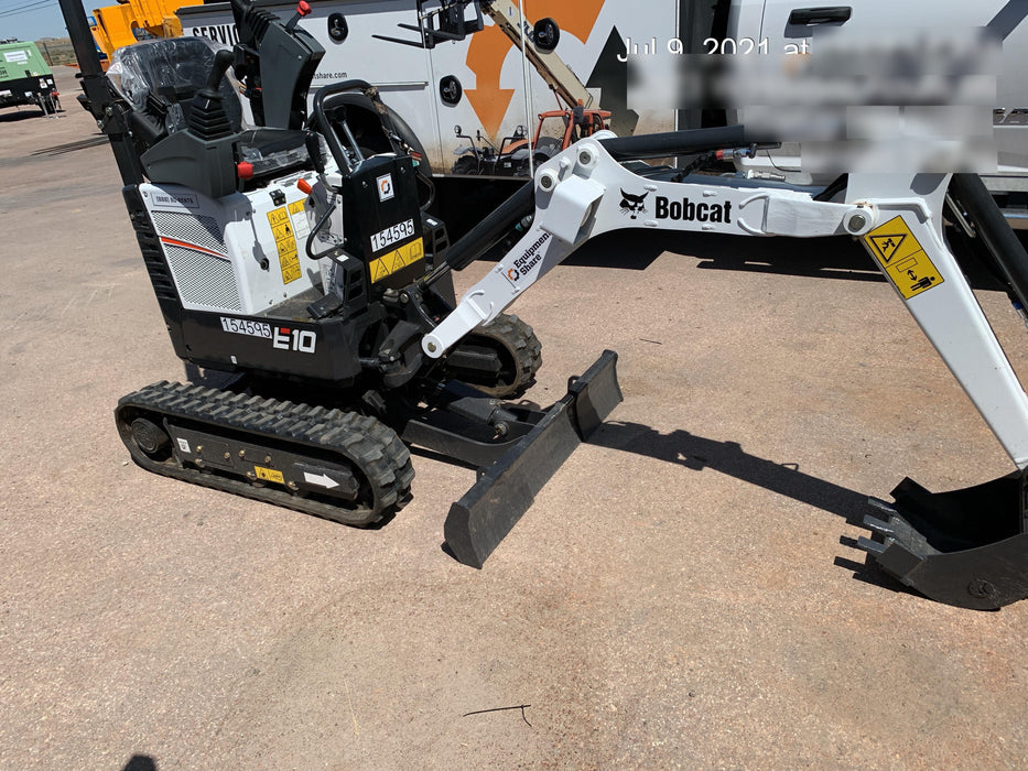 2021 BOBCAT E10
