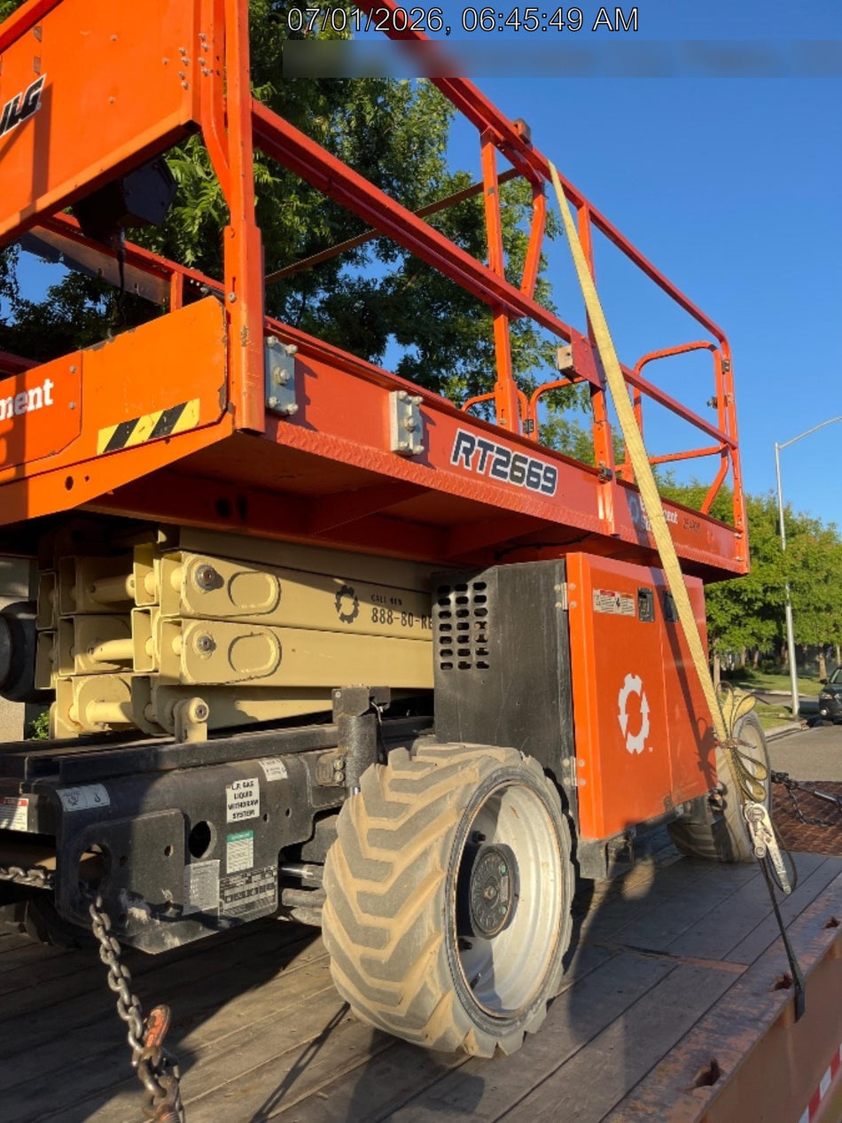2022 JLG RT2669