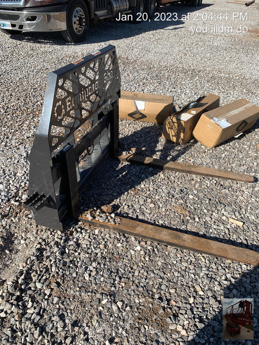 2022 PALADIN 48" Pallet Forks - Paladin