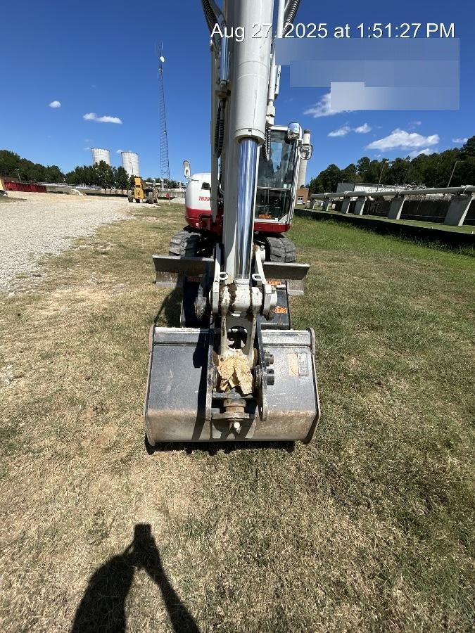 2025 TAKEUCHI 36" Bucket - Takeuchi
