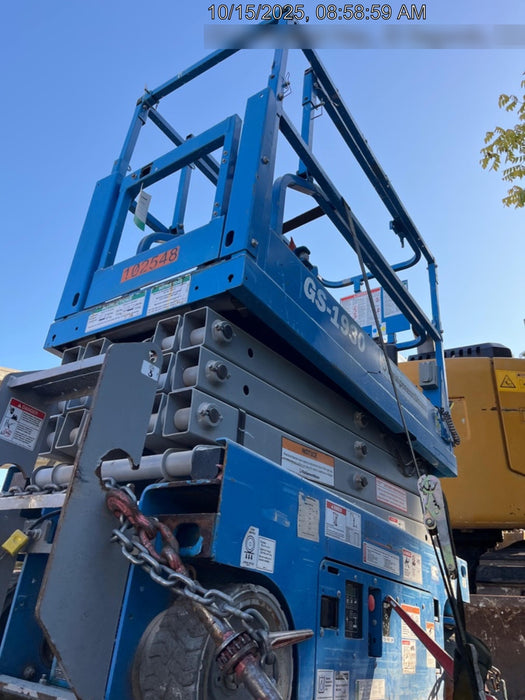 2020 Genie GS-1930 Solid Non Marking Tires, Beacon, Folding rails with half height swing gate, 800W Inverter