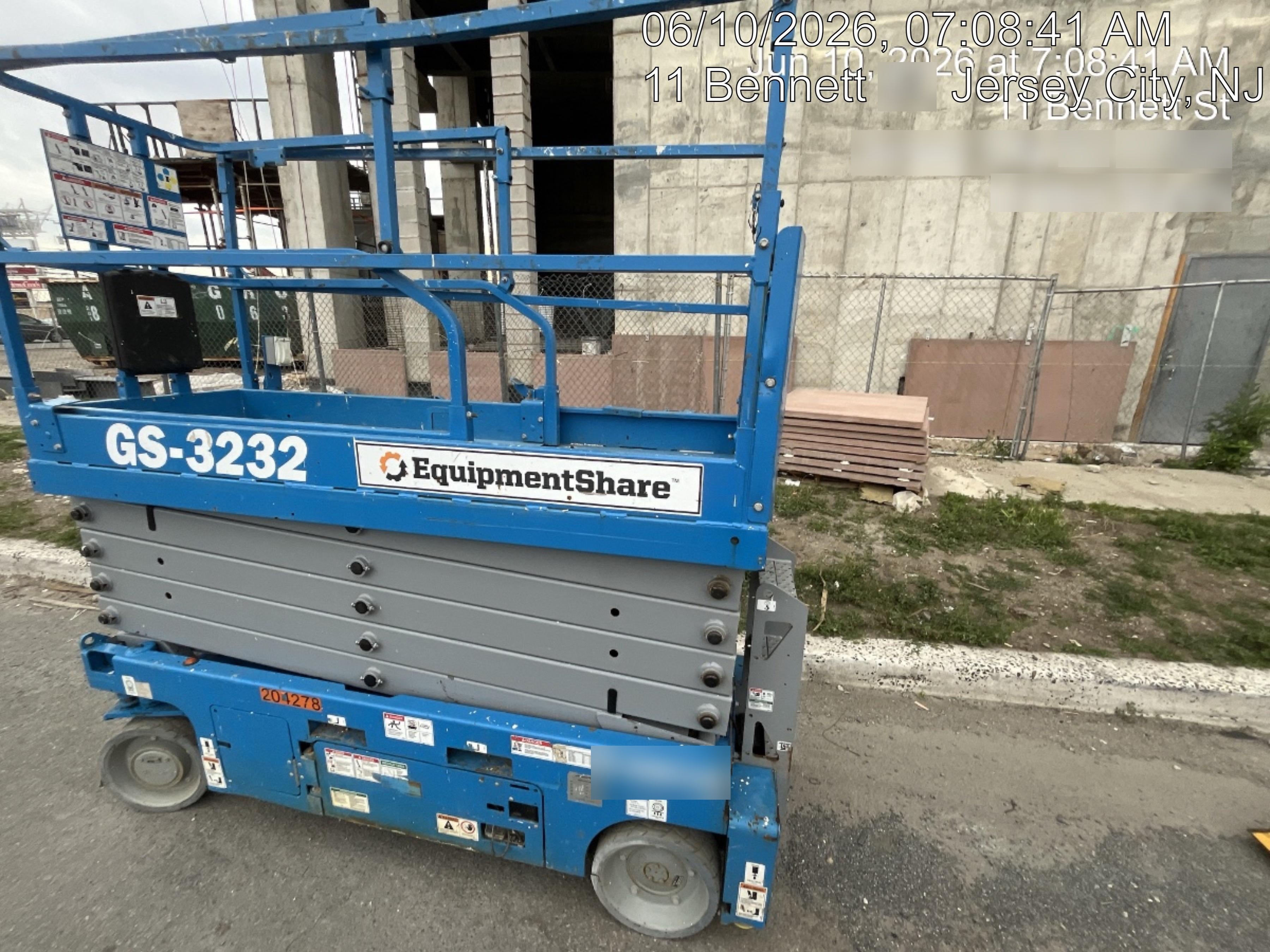 2022 GENIE GS-3232