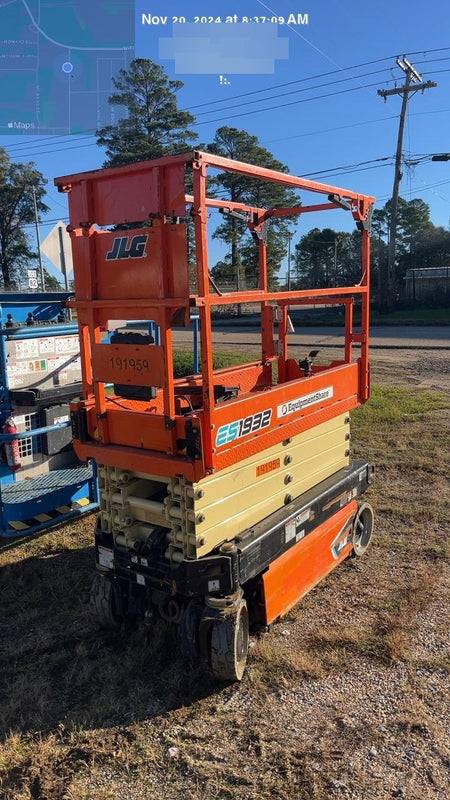 2021 JLG ES1932