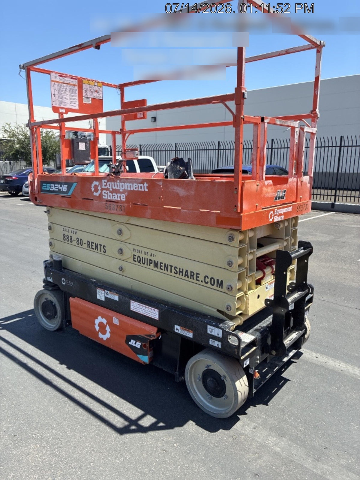 2025 JLG ES3246