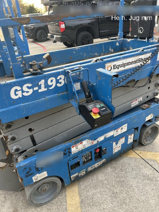 2019 Genie GS-1930 Fixed Rails with Chain Entry