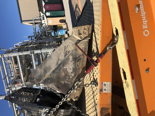 2019 Takeuchi TL8 Cab, Heat/AC, Defroster, 15" Wide Rubber Tracks, Back-up Alarm, Front & Rear Working Lights, Auxiliary Hydraulics, Two-Speed Travel, Electronic Monitoring System, Hydraulic Universal Quick Hitch 76" HD Dirt Bucket with 8 Teeth, 20.3 cubic feet Capacity